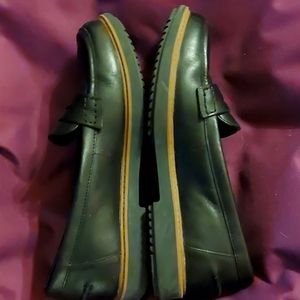 Clarks Lug Sole Loafers 7M Black with Brown